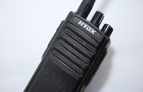 Q610 Radio bidirectionnelle portative longue portée de 10 milles UHF
        